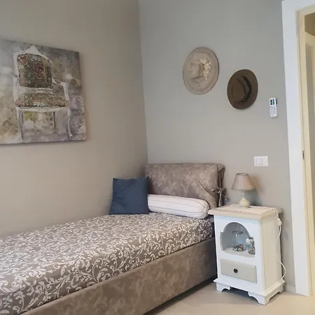 Lägenhet La Roja Grand Luxury 3 Bedrooms Ventimiglia