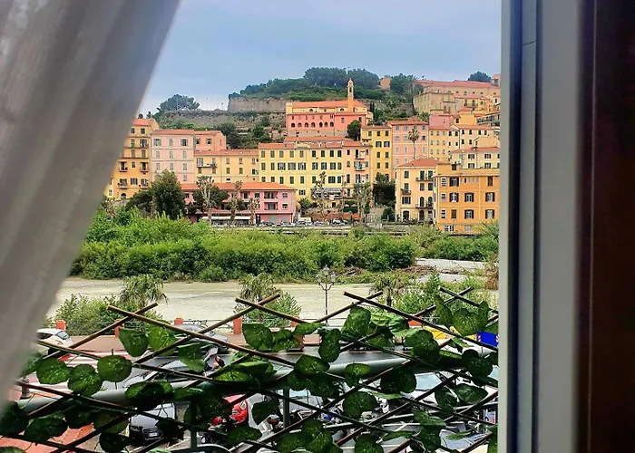 La Roja Grand Luxury 3 Bedrooms Apartmán Ventimiglia