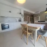 公寓 La Roja Grand Luxury 3 Bedrooms 文蒂米利亚
