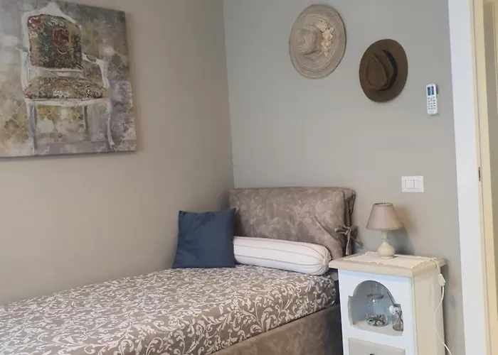 Апартаменты La Roja Grand Luxury 3 Bedrooms Вентимилья